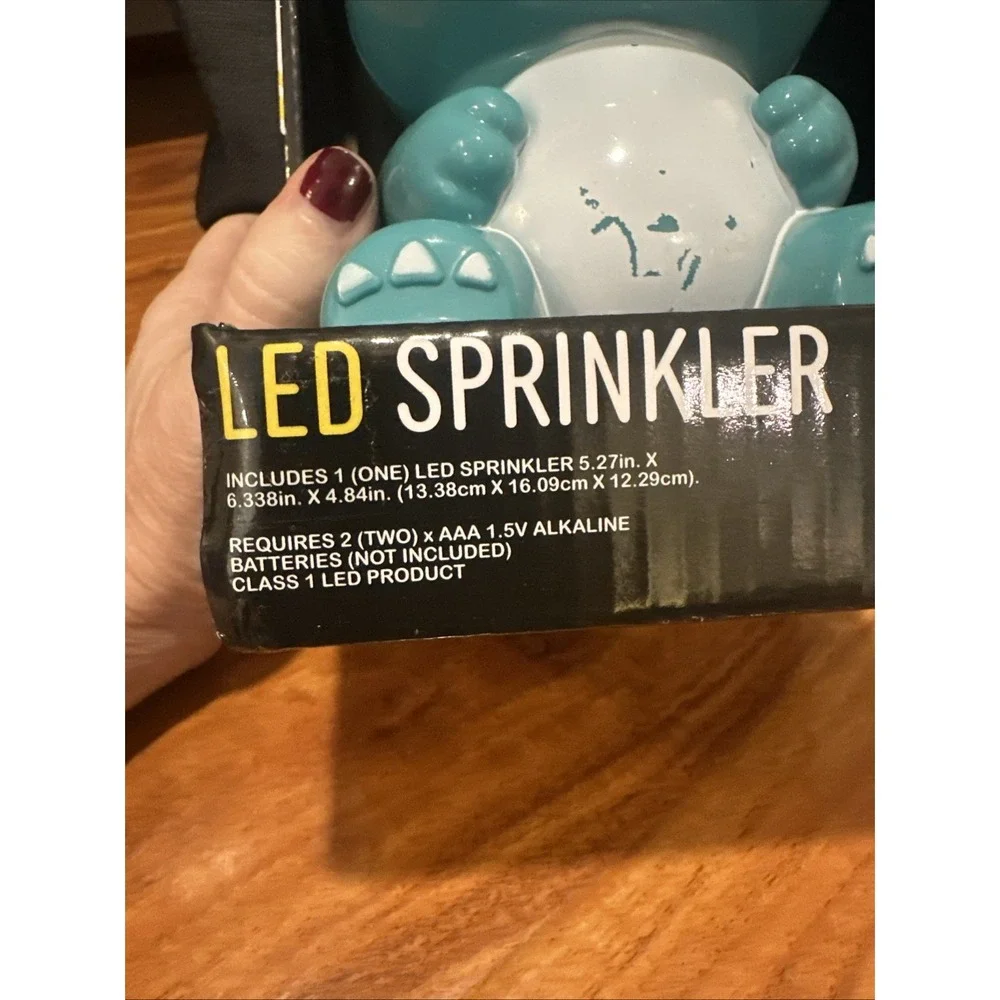 Novelty LED Light Sprinkler Dino Lawn Water‎ Fun Sprinkler Dinosaur Sunglasses